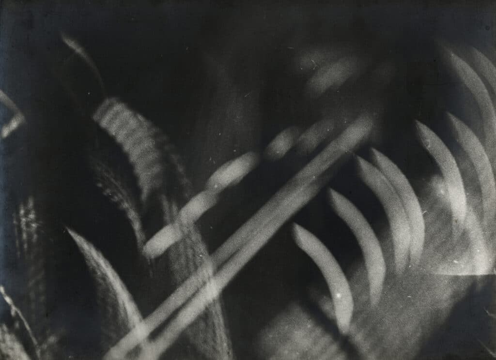Emak Bakia (film still), 1926 © Man Ray (1890-1976)