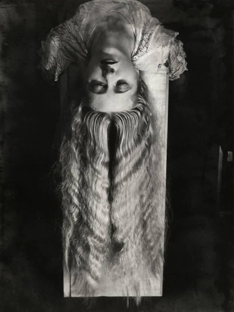Cheveux, Marguerite “Ghita” Luchaire, 1929 © Man Ray (1890-1976)