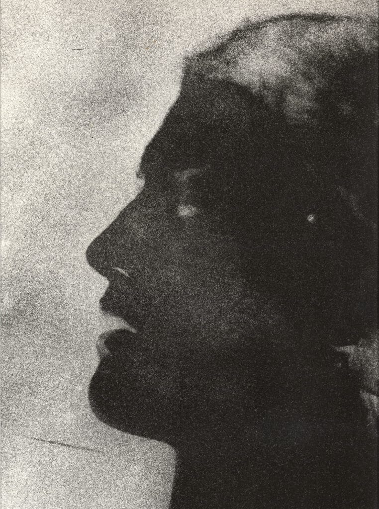 Silhouette (Jacqueline Goddard), 1930 © Man Ray (1890-1976)