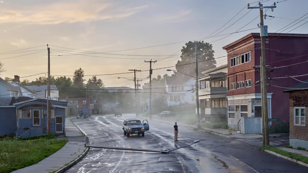 Gregory Crewdson, Starkfield Lane, From the series: An Eclipse of Moths, 2018-2019. Digital pigment print. The ALBERTINA Museum, Vienna, Permanent loan – Private Collection © Gregory Crewdson