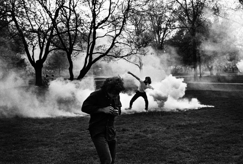 Cambodia invasion riot, Columbus, Ohio. 1970 © Ken Light / Contact Press images