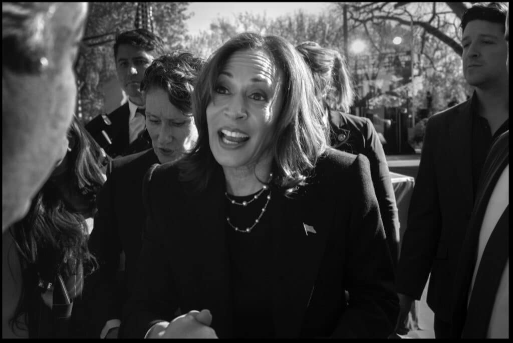 Kamala Harris’ American Presidential Campaign © Peter Turnley