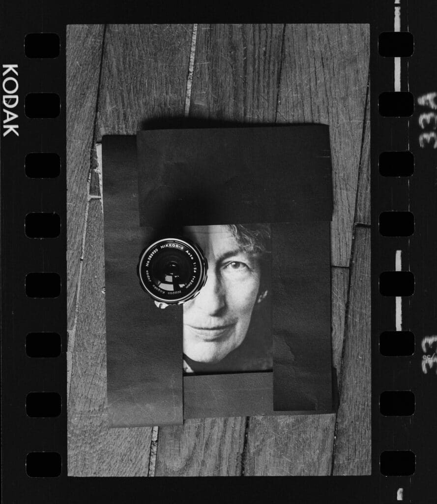 Autoportrait, essai de montage pour la couverture de "Le Monde et ma caméra", 1974 ©/Imec, Fonds MCC, Dist. Rmn / Photo Gisèle Freund