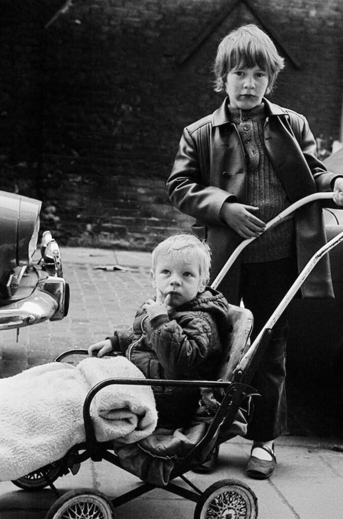 Dennis Morris, Local children, Dalston, Hackney, London, 1970s © Dennis Morris